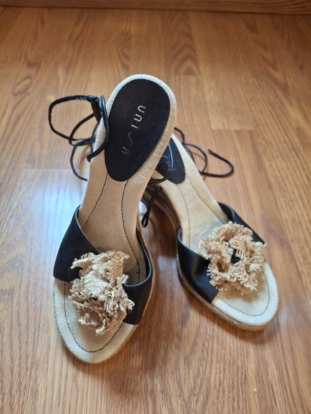 Unisa Black and Tan Open-Toe Sandals with Decorative Beaded Flower Accent